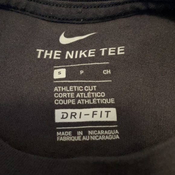 Men’s Nike Tshirt - Picture 5 of 6